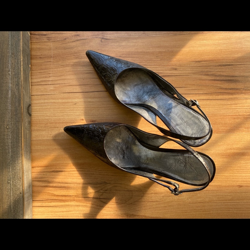 Nine West vintage genuine leather pointy strappy heels with embossed patterns
